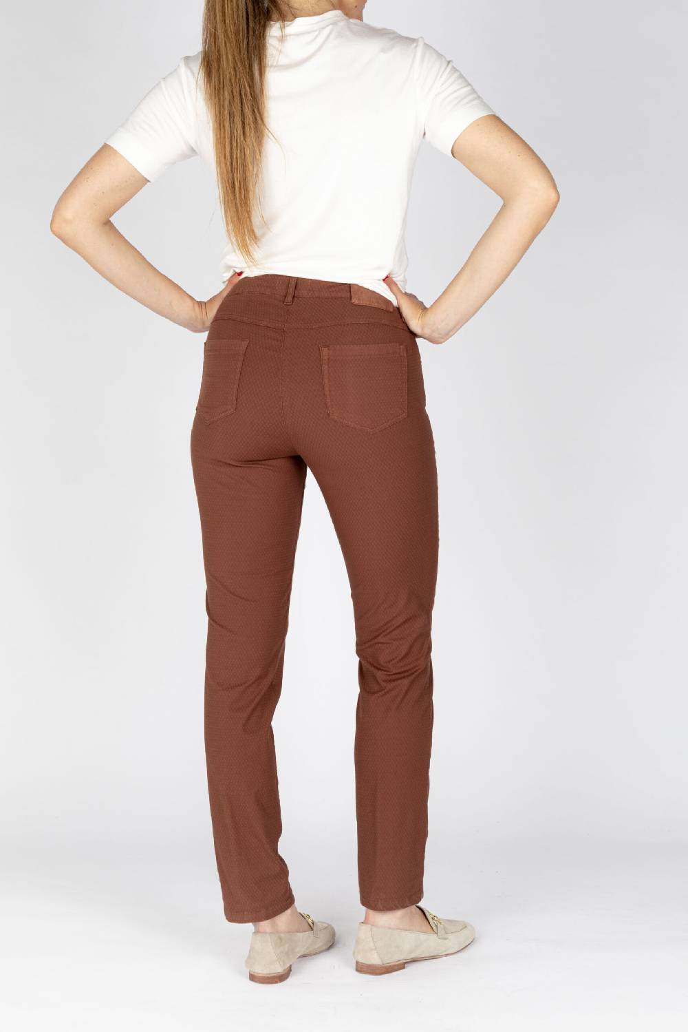 L.Pucci Pantaloni jeans colore biscotto tessuto cotone armaturato Novità