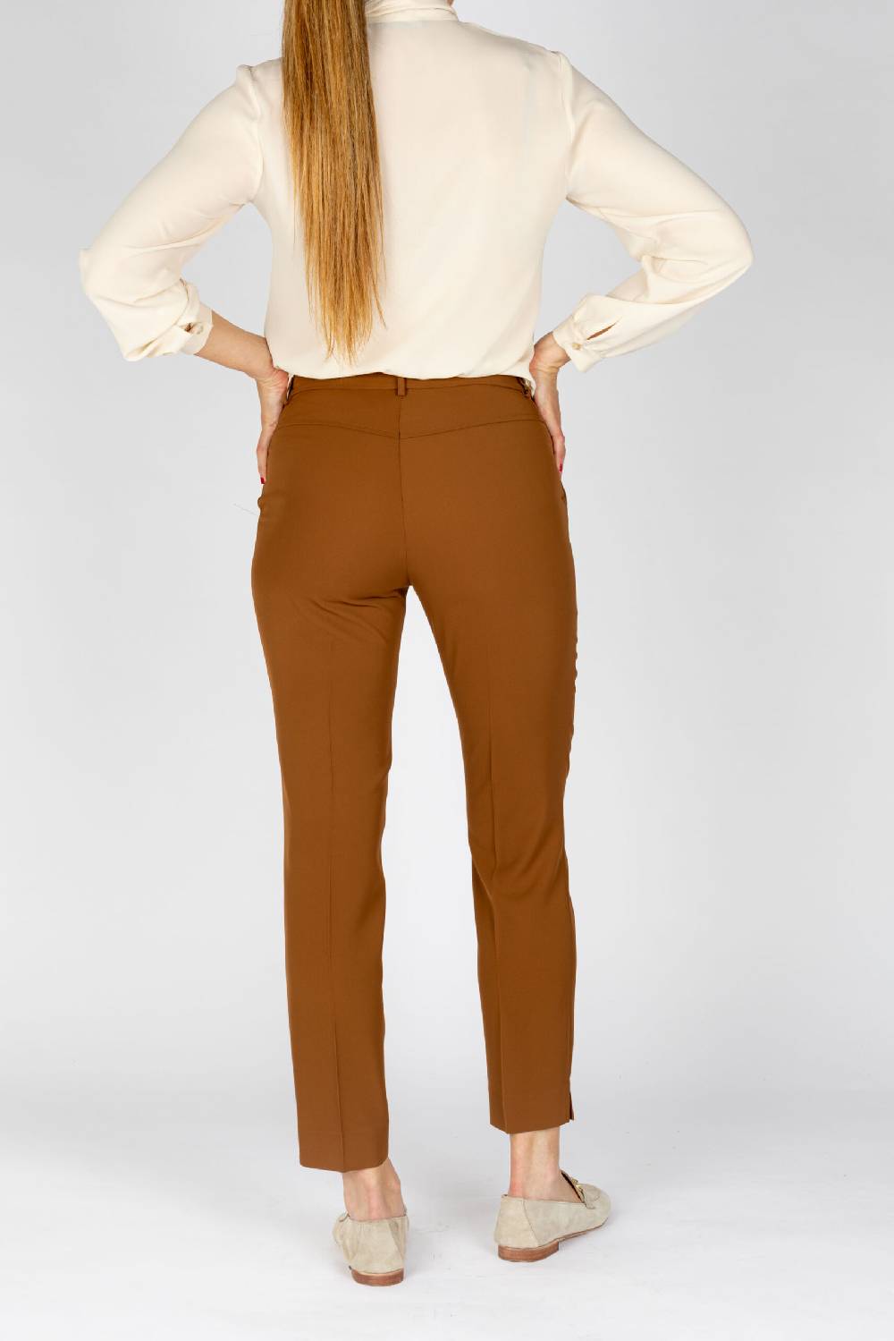 L.Pucci Pantaloni gamba morbida colore biscotto tessuto cady Hotsell
