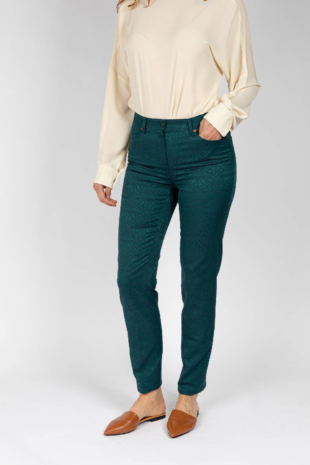 L.Pucci Pantaloni disegno fiore colore verde, linea Jeans tessuto jacquard Presa