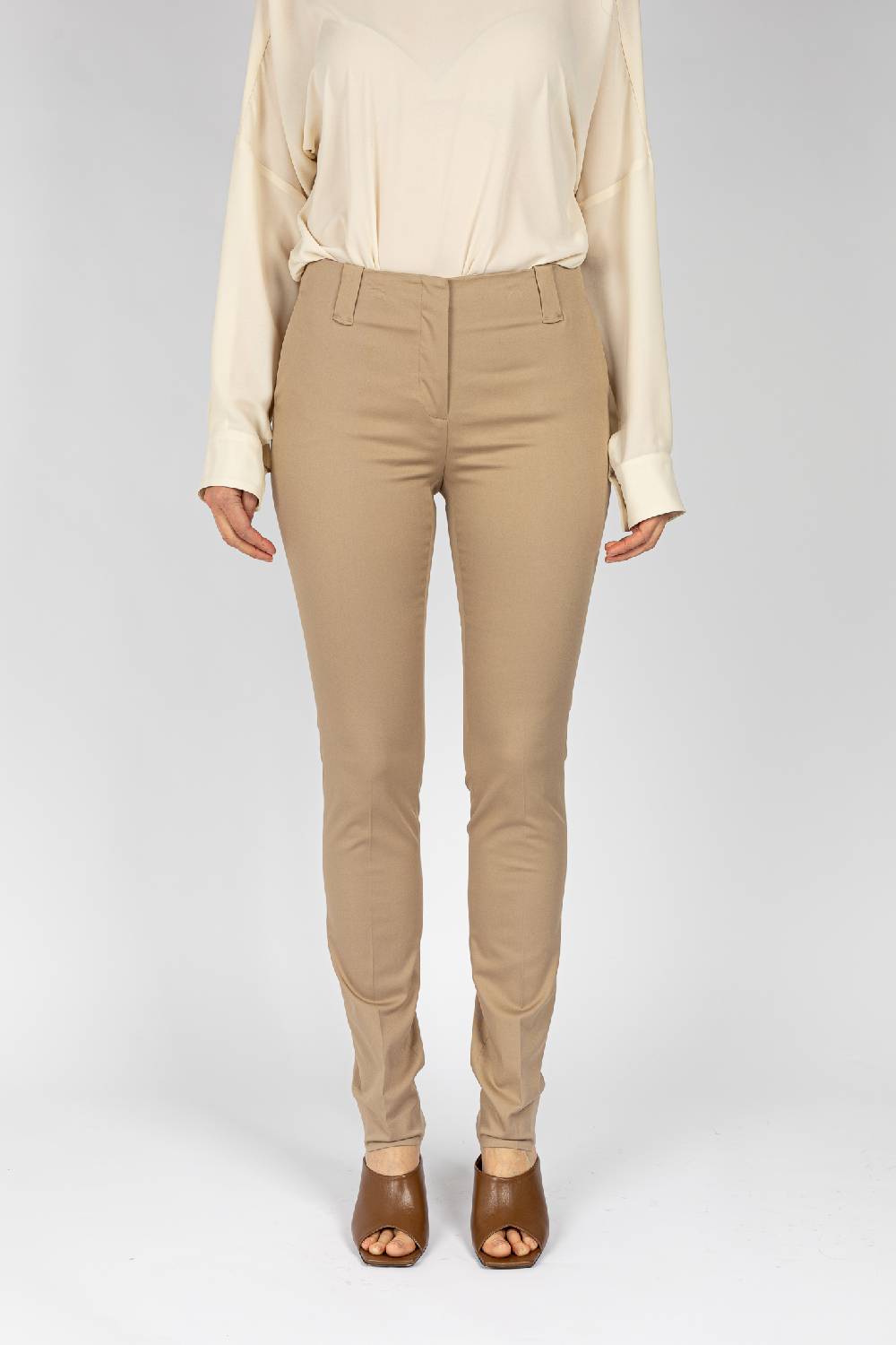 L.Pucci Pantaloni tessuto colore beige, gamba regolare Saldi