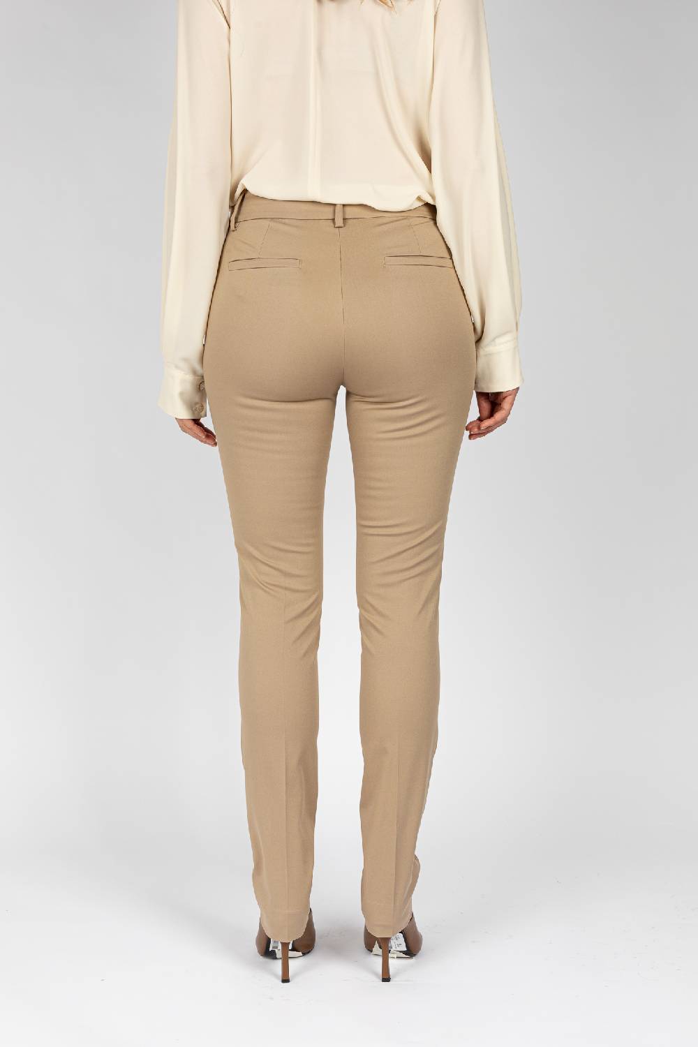 L.Pucci Pantaloni tessuto colore beige, gamba regolare Saldi