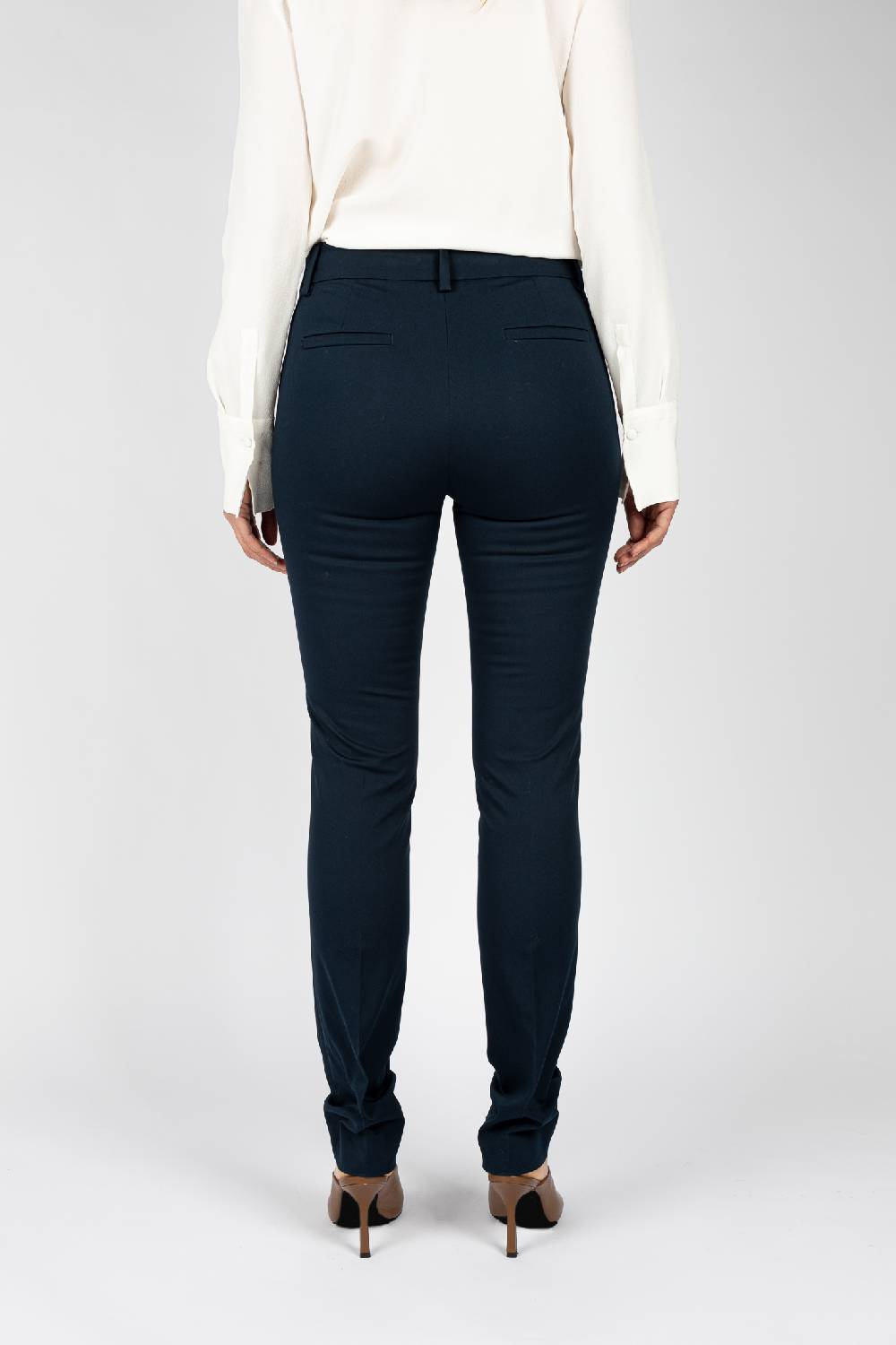 L.Pucci Pantaloni tessuto colore blu, gamba regolare Offerte