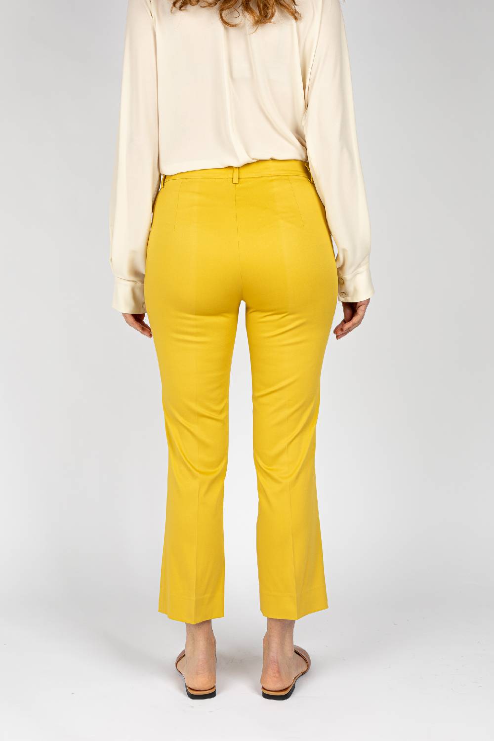 L.Pucci Pantaloni gamba corta fondo leggermente svasato, colore lime I Più Venduti