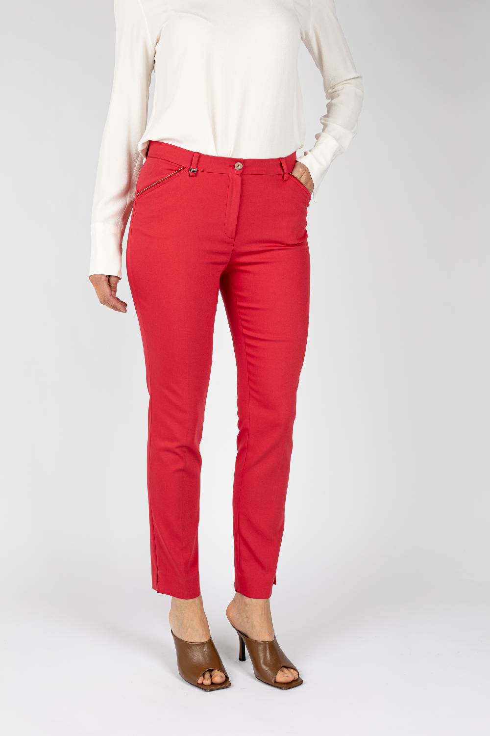 L.Pucci Pantaloni colore rosso, linea a sigaretta Nuova