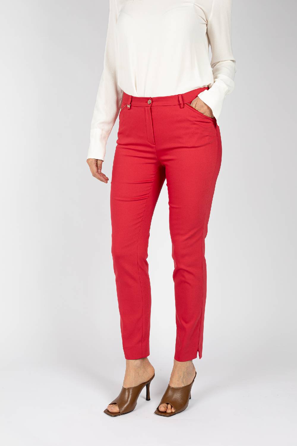 L.Pucci Pantaloni colore rosso, linea a sigaretta Nuova