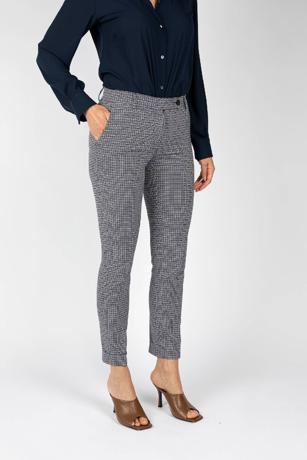 L.Pucci Pantaloni in tessuto jacquard blu su fondo ghiaccio gamba regolare colore blu 2025