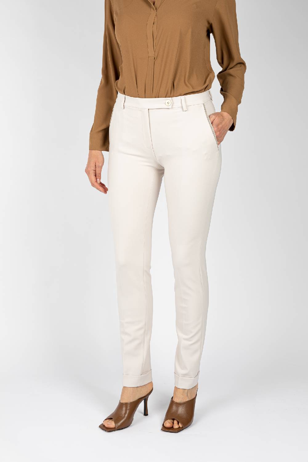 L.Pucci Pantaloni gamba regolare con rovescia colore ghiaccio Italy