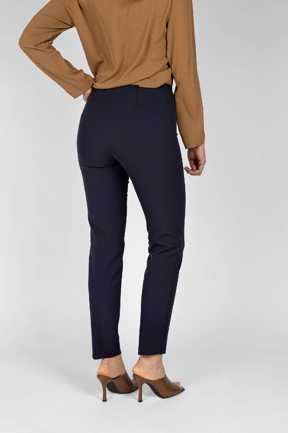 L.Pucci Pantaloni linea a sigaretta colore blu Nuovo