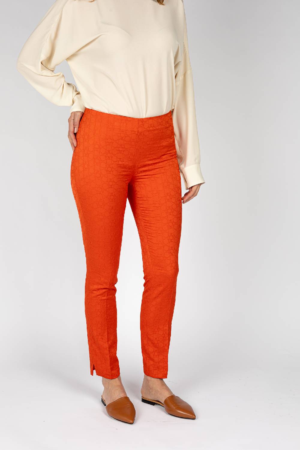 L.Pucci Pantaloni jacquard a fiore colore arancio, linea stretta Vendita
