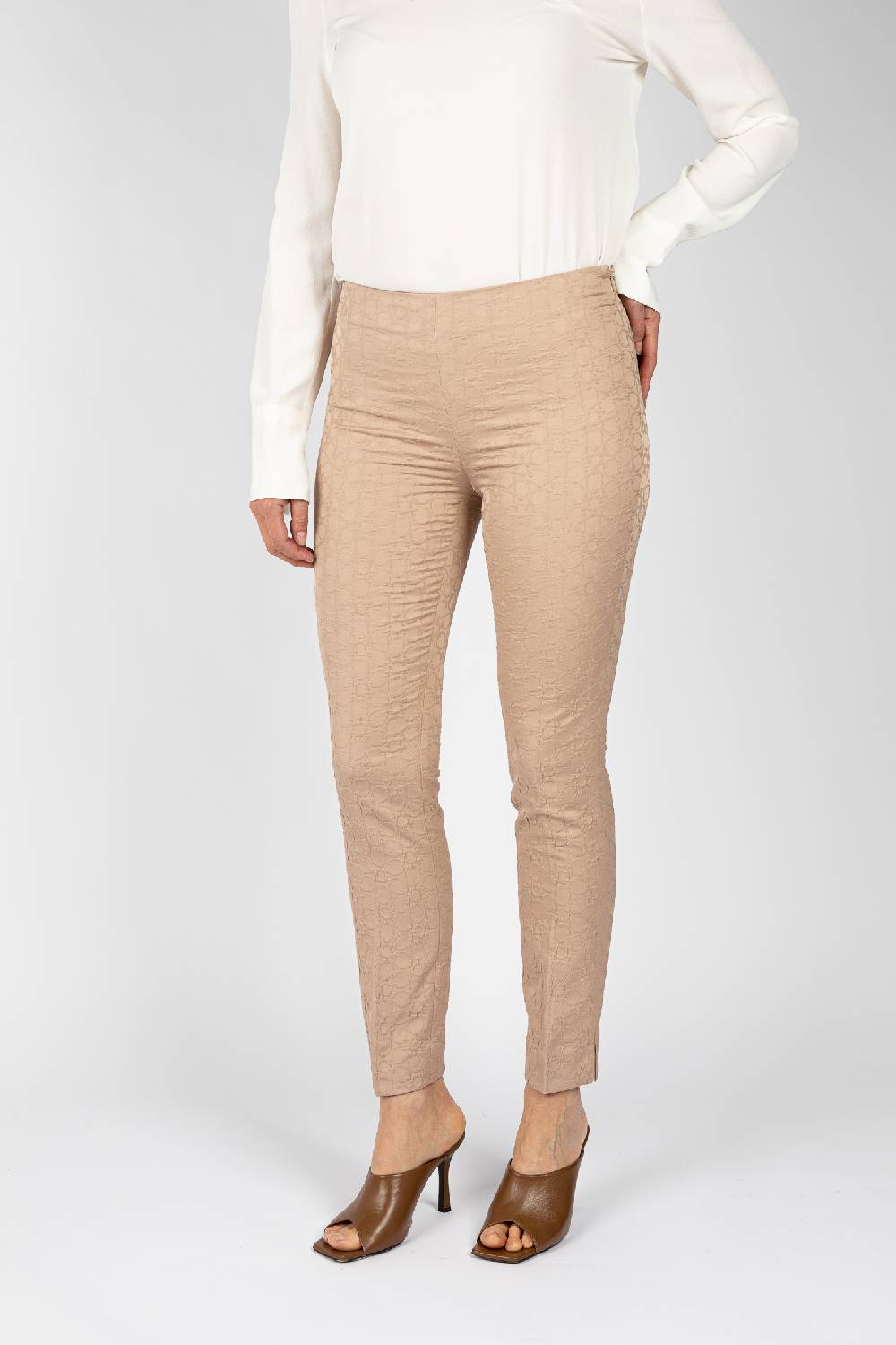 L.Pucci Pantaloni jacquard a fiore colore beige, linea stretta Promozione