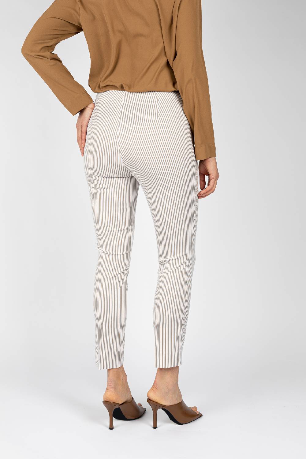 L.Pucci Pantaloni a riga colore beige da donna linea stretta Soddisfazione Garantita