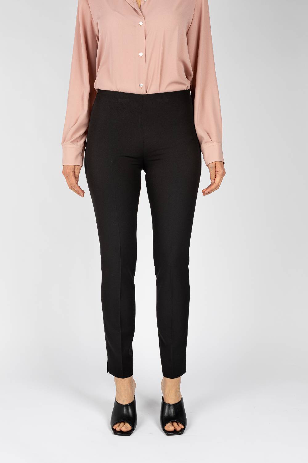 L.Pucci Pantaloni colore nero linea a gamba stretta da donna Acquista Ora