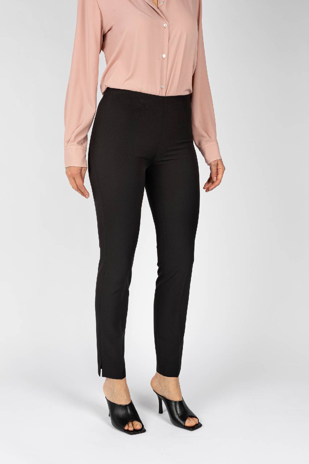 L.Pucci Pantaloni colore nero linea a gamba stretta da donna Acquista Ora