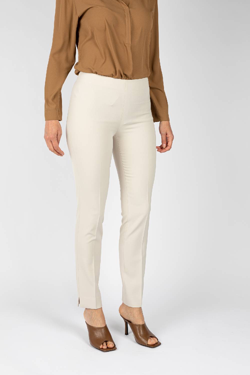 L.Pucci Pantaloni colore ghiaccio linea stretta da donna Consegna Veloce