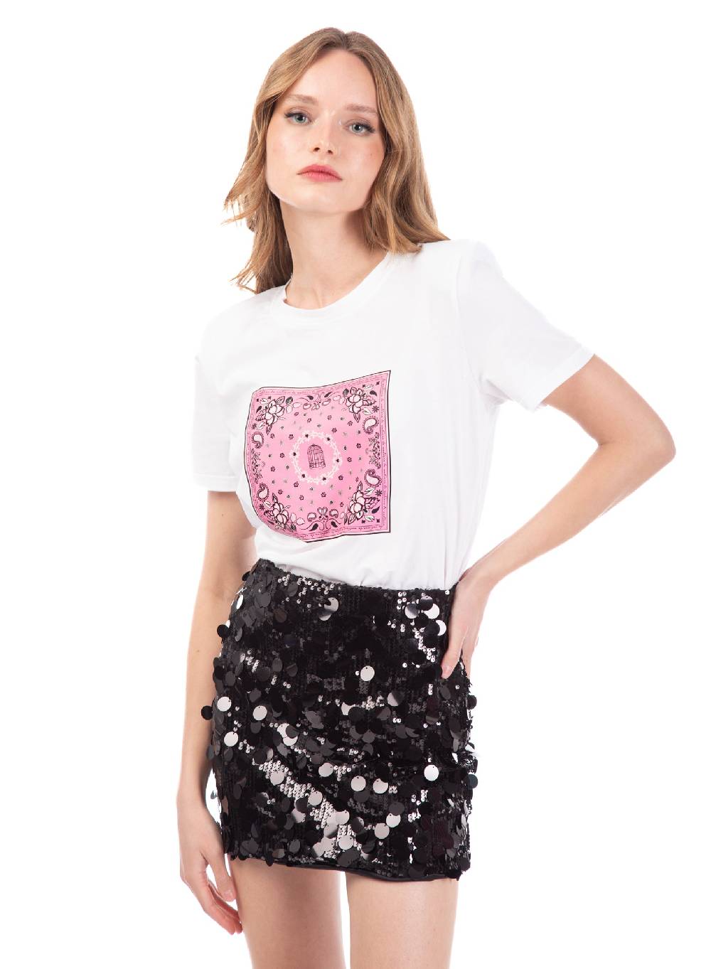 Le Volière T-shirt bianca con stampa bandana rosa Sconto