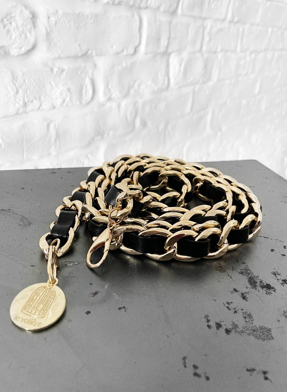 Le Volière Cintura a catena oro e nera Economico