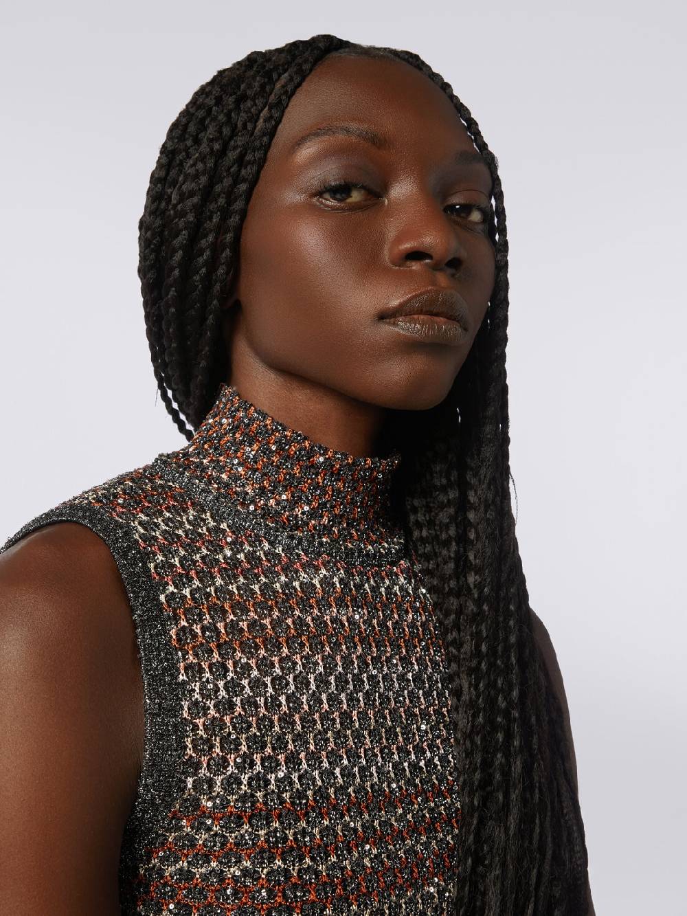Missoni Mini-abito in maglia a rete con collo alto e applicazione di paillettes 2025