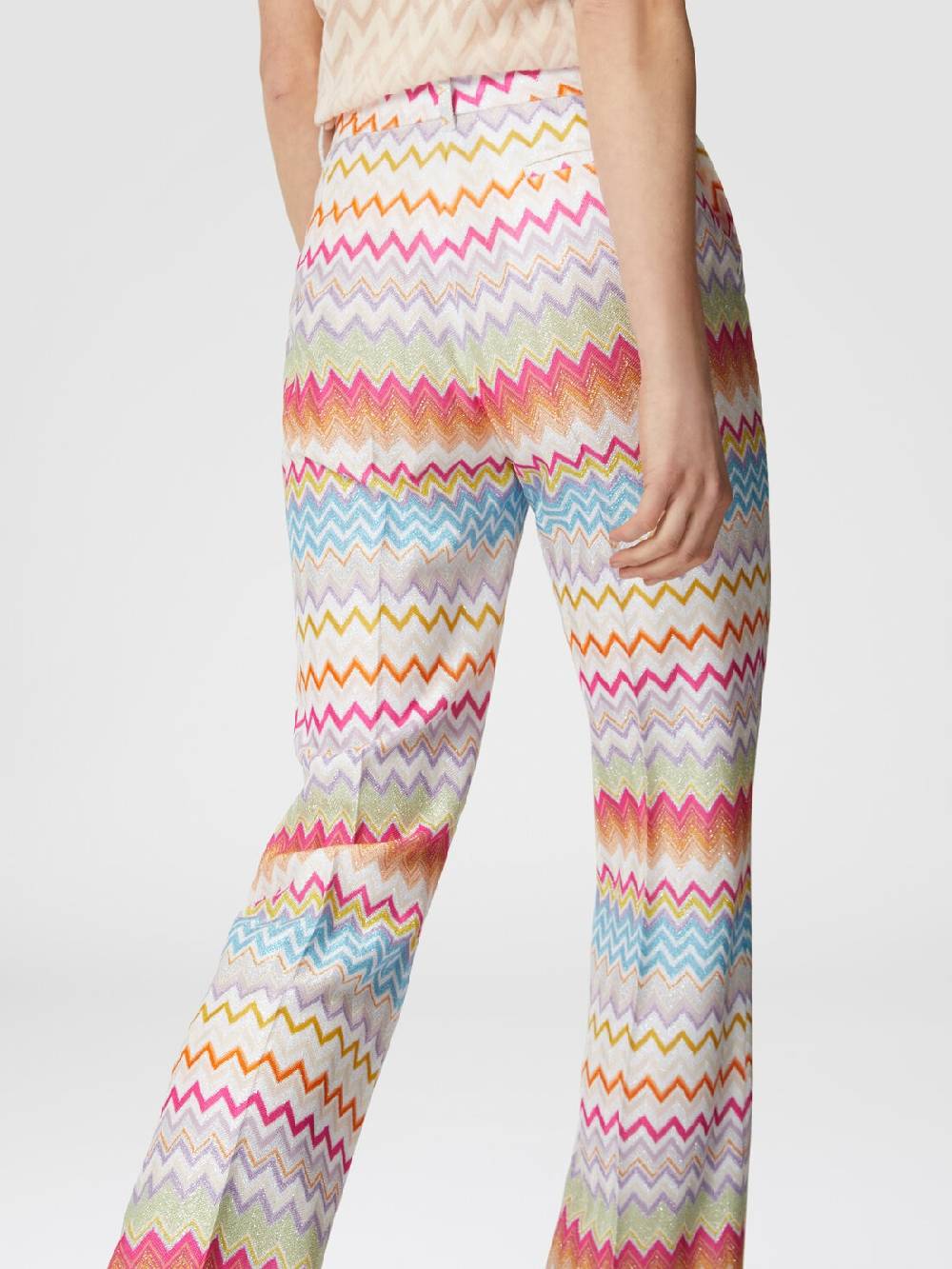 Missoni Pantaloni capri in maglia chevron lamé con paillettes Offerta