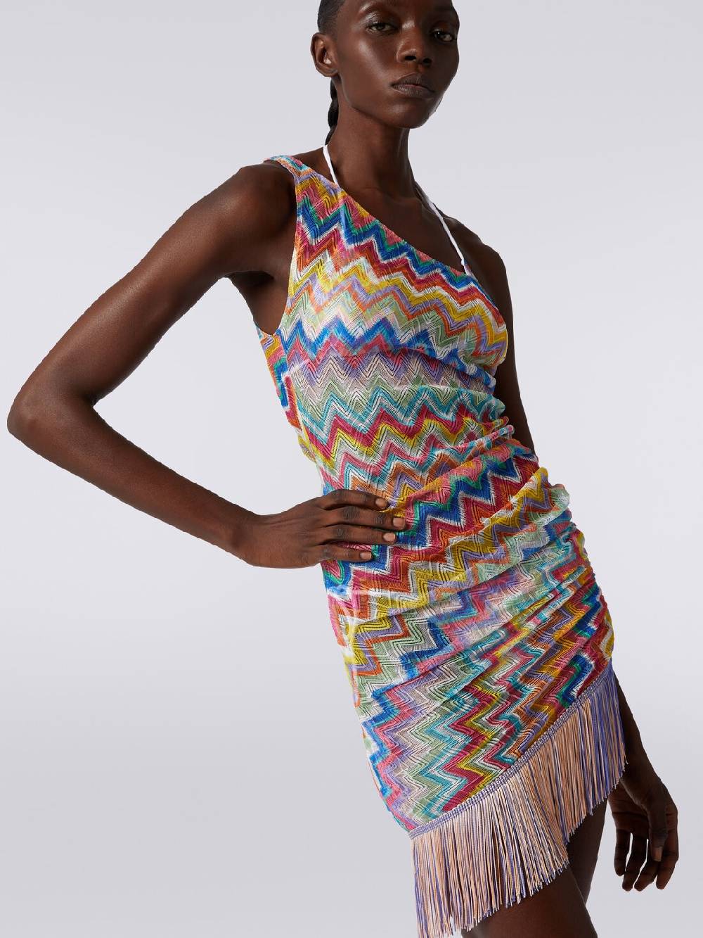 Missoni Copricostume corto monospalla con frange e arricciatura laterale Cyber Monday