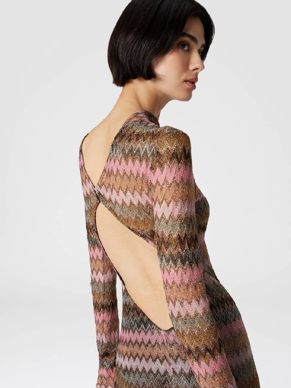 Missoni Abito lungo in viscosa chevron e lurex con dettaglio cut out 50% di sconto per tempo limitato