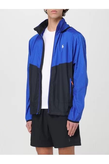 POLO RALPH LAUREN UOMO Maglietta Uomo Polo Ralph Lauren La maglietta da uomo Polo Ralph Lauren offre stile e qualità imbattibili. Realizzata con tessuti di alta qualità per un comfort duraturo. Perfetta per un look casual eleg Consegna Veloce