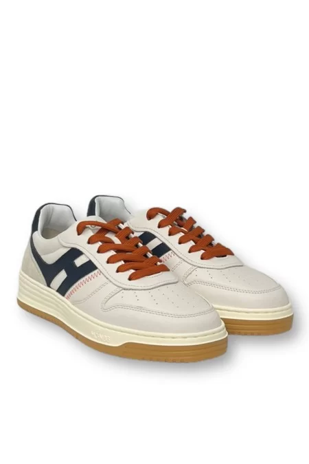 HOGAN Scarpa Sneaker Hogan H630 Allacciato Moderna e confortevole, perfetta per ogni occasione. Acquistala ora! Colore: Blu scuro Materiale: Pelle di alta qualità Stile: Casual elegante Disponibile negli uomini taglie In Vendita