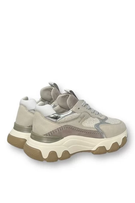 HOGAN Scarpe Hogan Stile italiano e comfort senza compromessi. Scopri le sneakers Hogan Sottocosto