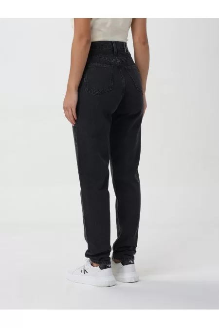 CALVIN KLEIN Jeans da donna di Calvin Klein Scopri i jeans da donna di alta qualità di Calvin Klein. Stile moderno e comfort senza pari Consegna Veloce