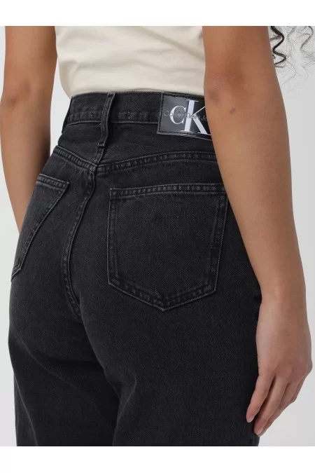 CALVIN KLEIN Jeans da donna di Calvin Klein Scopri i jeans da donna di alta qualità di Calvin Klein. Stile moderno e comfort senza pari Consegna Veloce