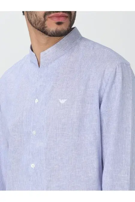 GIORGIO ARMANI Camicia Uomo Giorgio Armani Un capo di alta moda per l\'uomo contemporaneo. Qualità e stile incomparabili. Tessuto pregiato Design elegante Marchio di lusso Comfort garantito Investi nel tuo look con la camicia G Saldi
