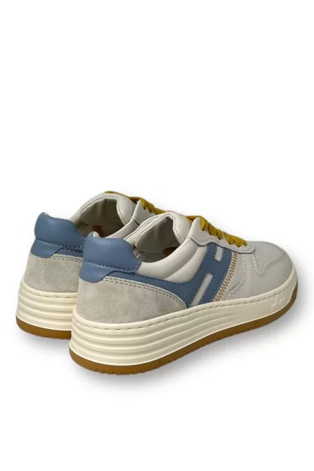 HOGAN Scarpe Hogan: Stile e Comfort Le sneakers Hogan sono sinonimo di eleganza e qualità. Realizzate con materiali pregiati, garantiscono comfort e stile ineguagliabili. Scopri la collezione! Pezzi Unici