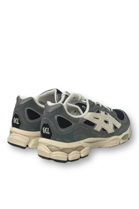 ASICS GEL NYC ASICS 1203A383 002 Scarpa da corsa premium per la città di New York Offerta