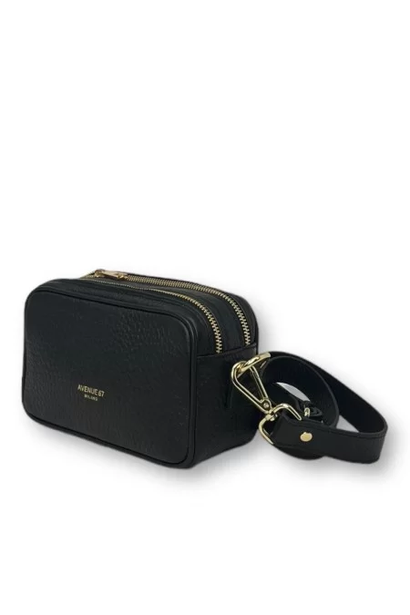 AVENUE 67 ```html AVENUE 67. Borsa di alta qualità per un look elegante e trendy. ``` Offerte speciali