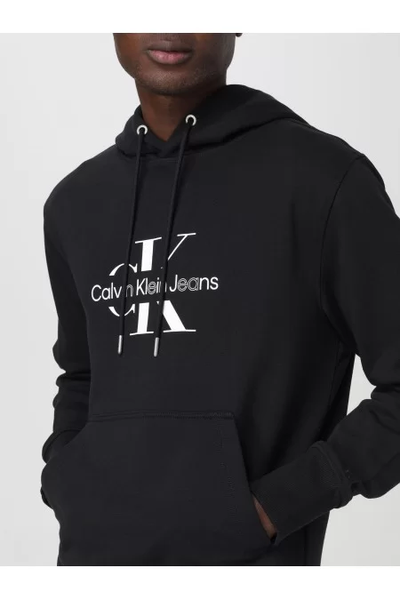 CALVIN KLEIN Maglione da uomo Calvin Klein Un maglione da uomo di alta qualità di Calvin Klein. Stile e comfort Fino Al -60%