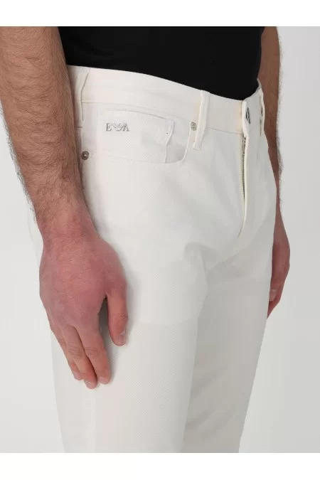 GIORGIO ARMANI Pantaloni da uomo Giorgio Armani I jeans da uomo di Giorgio Armani offrono stile e qualità superiori Soddisfazione Garantita