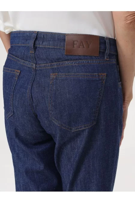 FAY Pantaloni FAY: eleganti e confortevoli, perfetti per ogni occasione Offerta per la Festa della Mamma