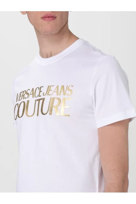 VERSACE DESCRIZIONE: Maglietta da uomo Versace, marchio di lusso con design elegante e qualità Fino al 55% di sconto
