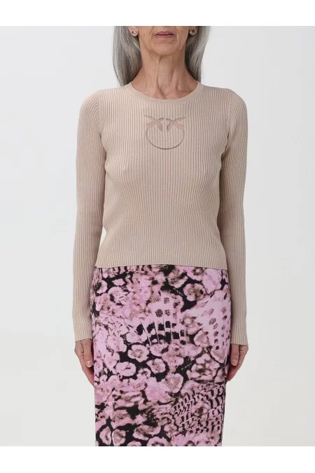 PINKO Maglietta donna PINKO Stile e qualità con la maglietta PINKO per donne moderne. Realizzata con tessuti di alta qualità per un look impeccabile. Scopri la collezione PINKO per un tocco di eleganza in più Promozione Limitata
