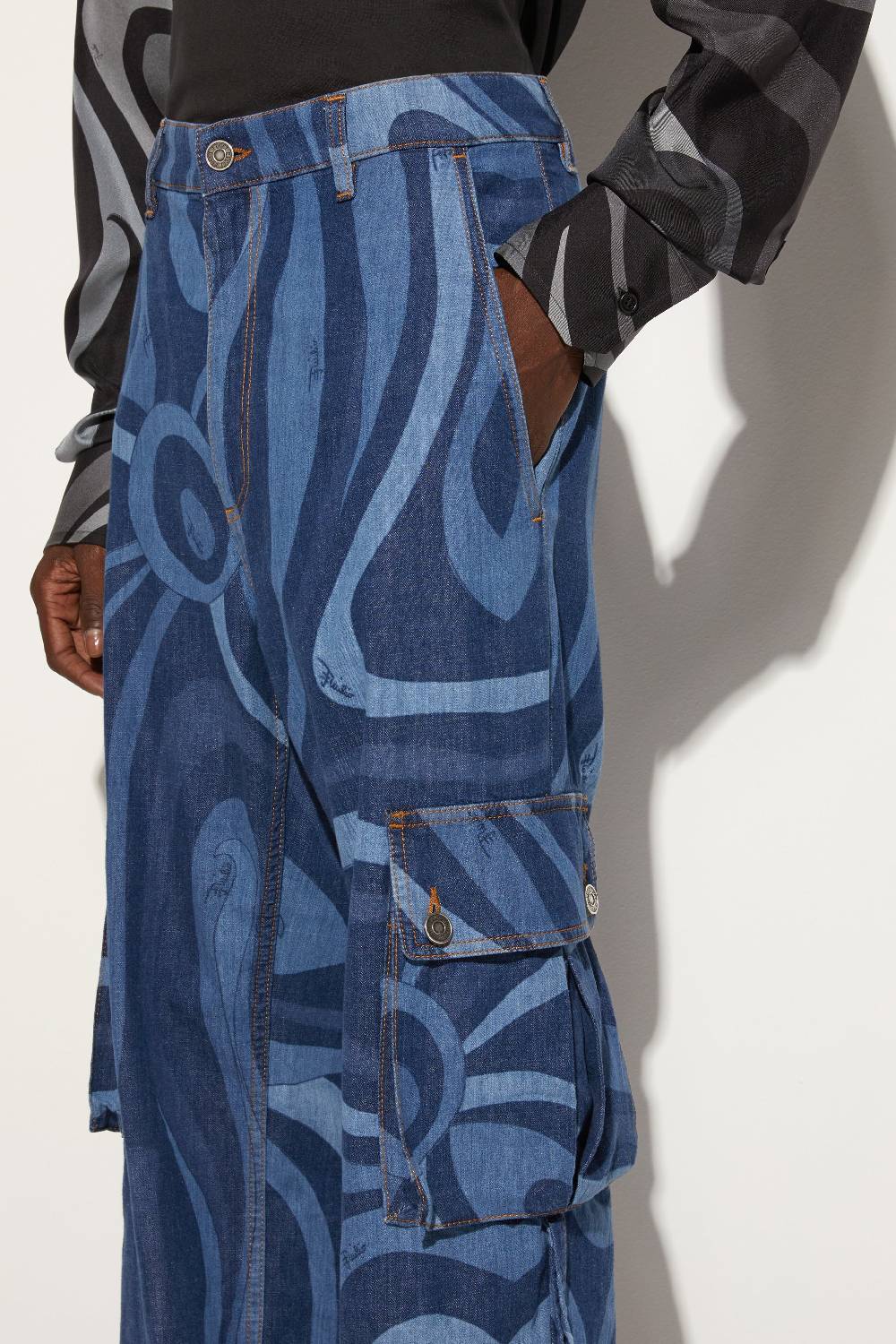 Pucci Jeans cargo con stampa Marmo Acquista Ora