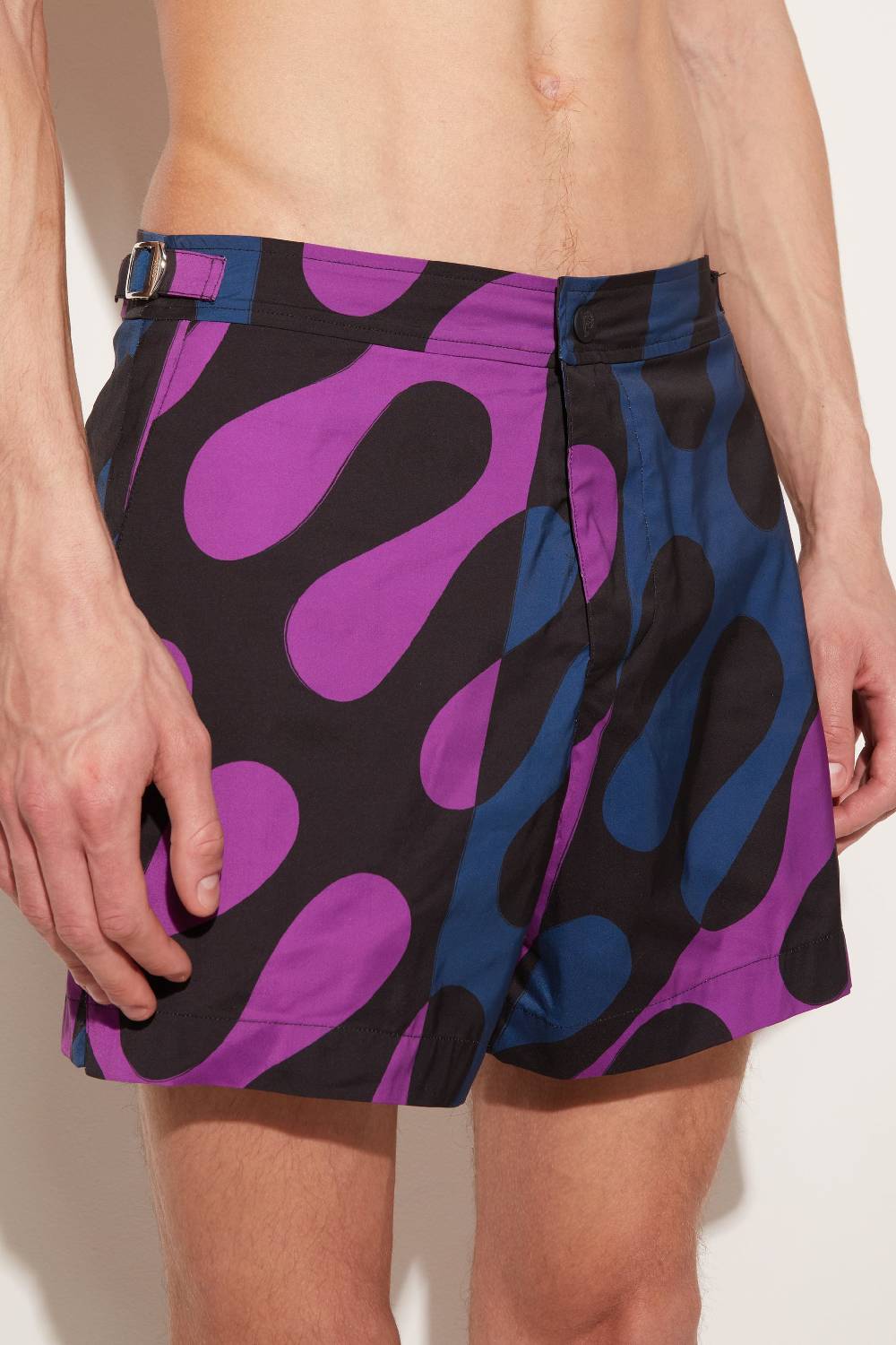 Pucci Shorts da mare con stampa Leocorno Italia