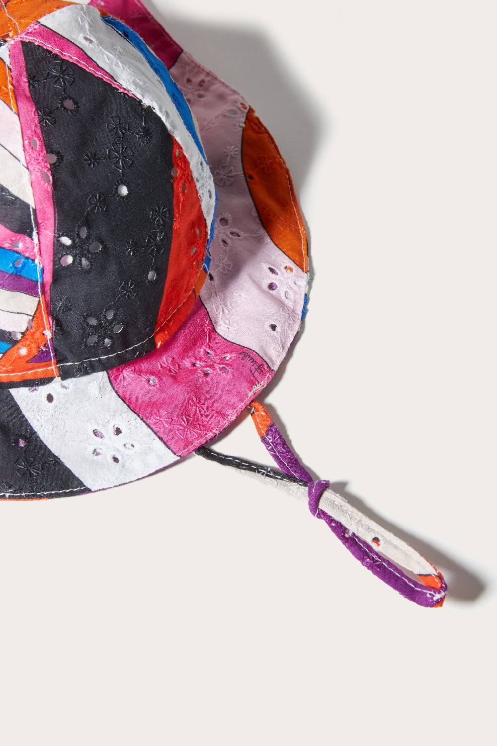 Pucci Cappello con stampa Iride Novità
