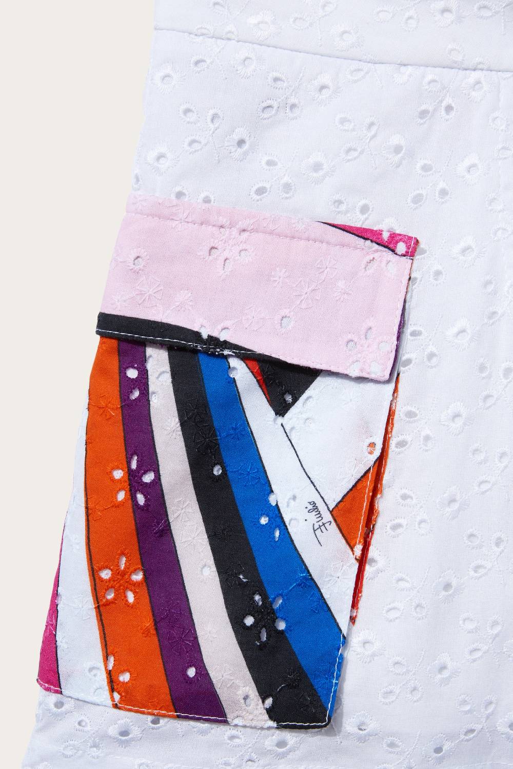 Pucci Shorts in sangallo con inserti Iride Italia