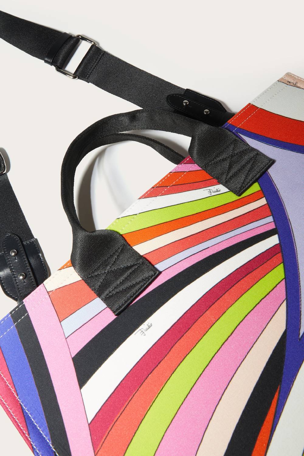 Pucci Iride-Print Changing Bag Promozione