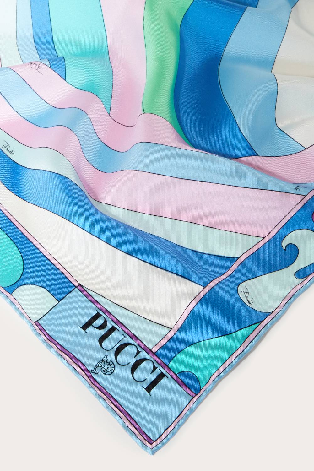 Pucci Carré grande in seta con stampe Iride e Marmo Prezzo Ridotto
