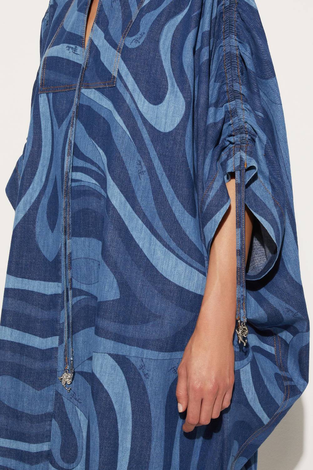 Pucci Abito kaftano in denim con stampa Marmo Fino al 55% di sconto