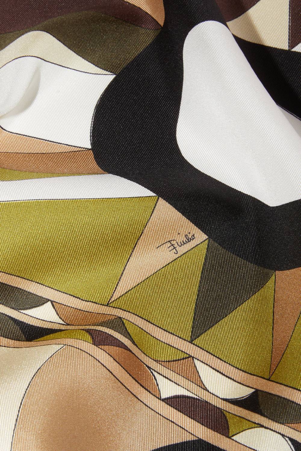 Pucci Carré grande in seta con stampa Cigni Super sconto