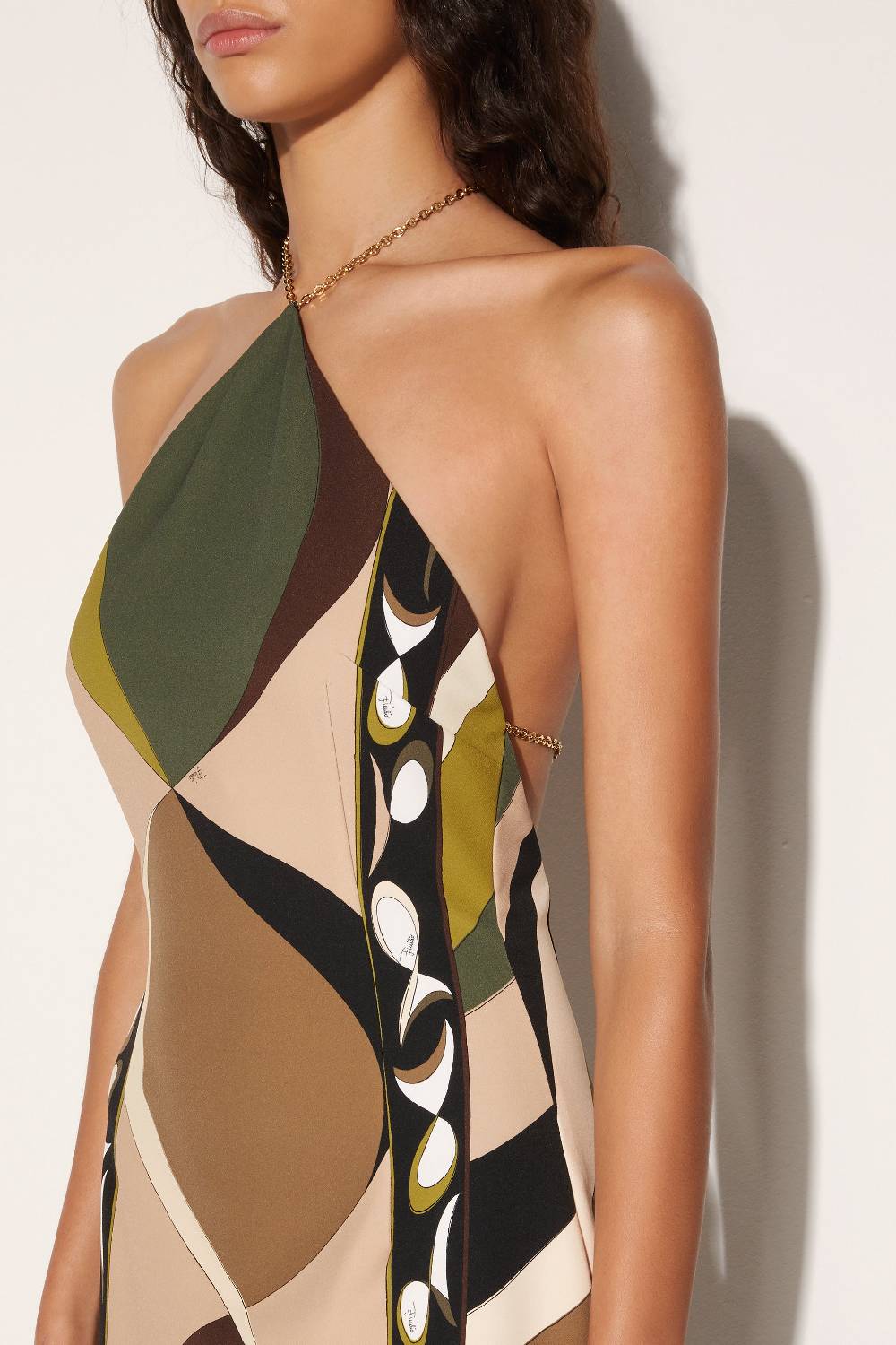 Pucci Abito lungo con scollo all'americana e stampa Pesci Presa