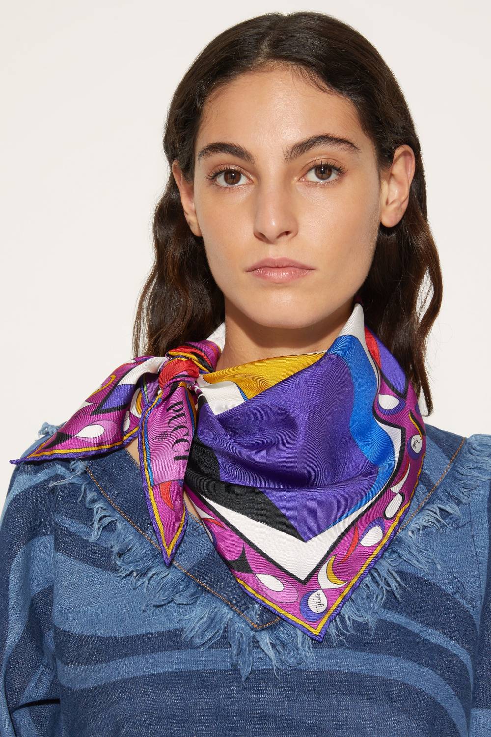 Pucci Foulard in seta con stampa Pesci Latest stili