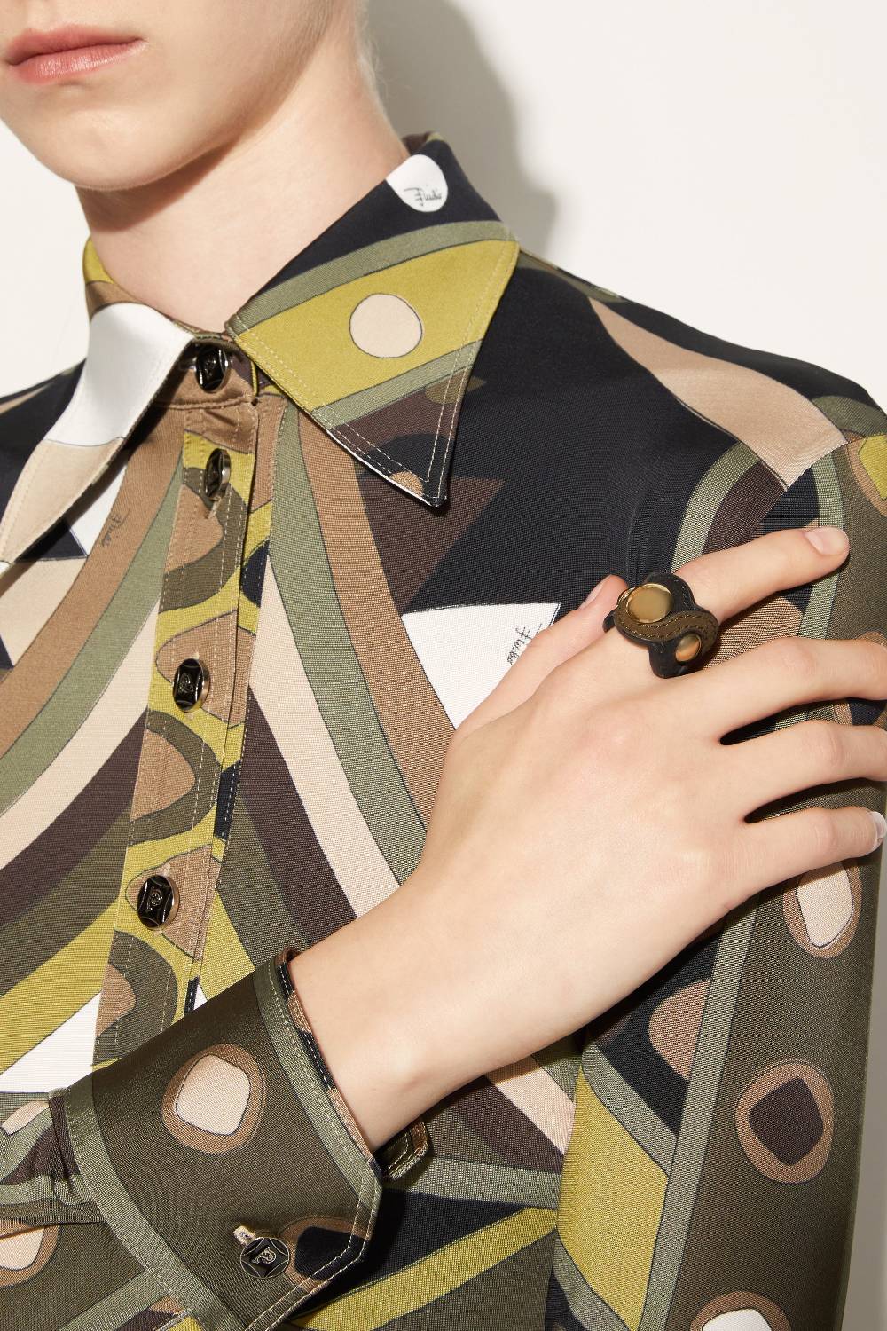 Pucci Anello Onde chunky in pelle scamosciata Shopping online