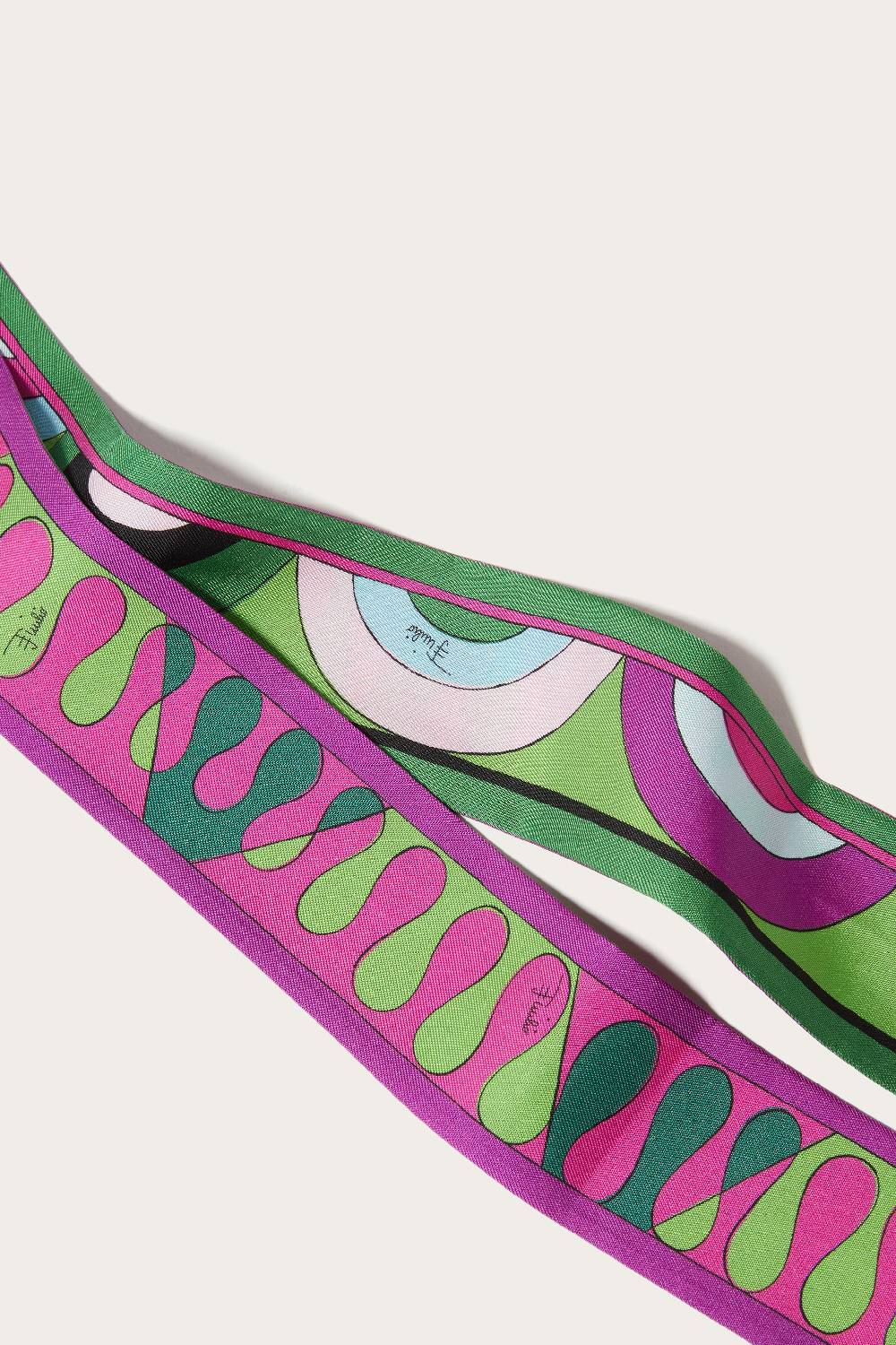 Pucci Foulard in seta con stampe Onde e Leocorno Fornitura limitata